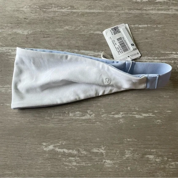 Lululemon Fringe Fighter Headband *Nulu - Pastel Blue/White - Picture 4 of 8